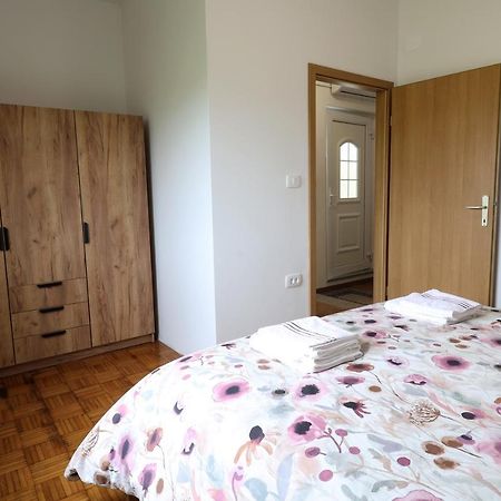 Veline Apartment โคเปร์ ภายนอก รูปภาพ